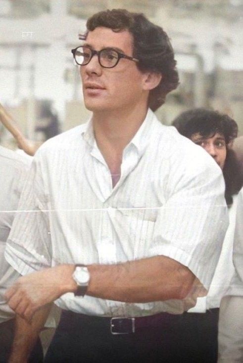 Minoxidil vs Natural Hair Growth Treatments: Real Comparison of Results, Side Effects, and Cost