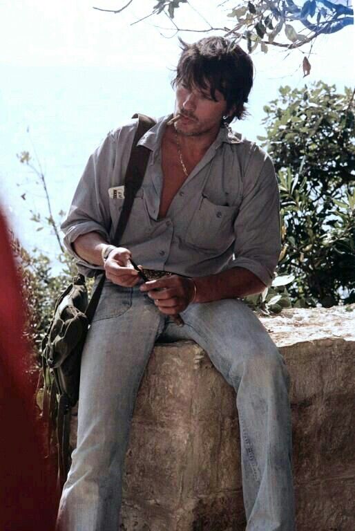 Ketoconazole 2% Shampoo vs 1% vs Natural Antifungal Shampoos: Which Actually Blocks DHT