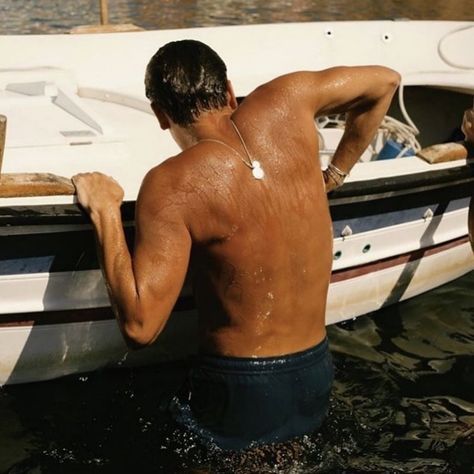 Signs of Early Hair Loss Most Guys Miss